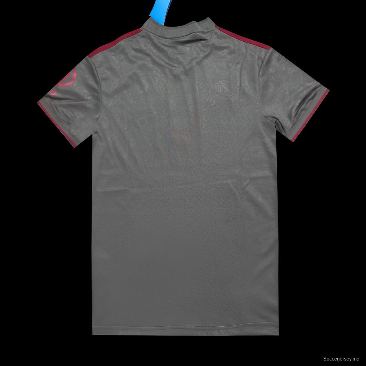 24/25 قميص بايرن ميونيخ 125 الذكرى السنوية 125 للذكرى السنوية الرمادي