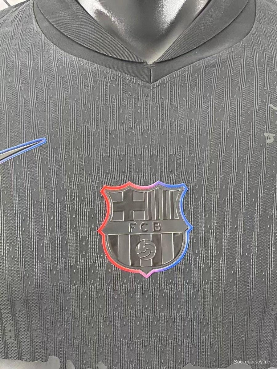 نسخة اللاعب 24/25 قميص برشلونة × ترافيس سكوت خارج الملعب