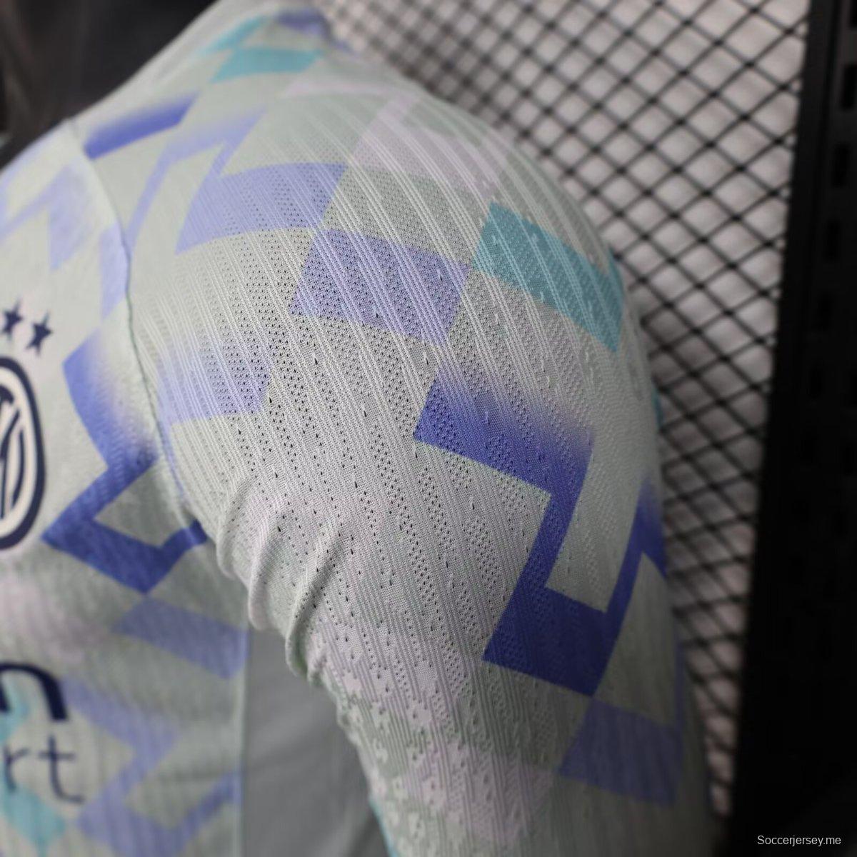 نسخة اللاعب 25/26 قميص بأكمام طويلة أبيض طويل الأكمام من انتر ميلان 25/26