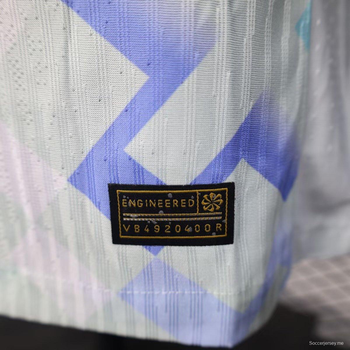 نسخة اللاعب 25/26 قميص بأكمام طويلة أبيض طويل الأكمام من انتر ميلان 25/26