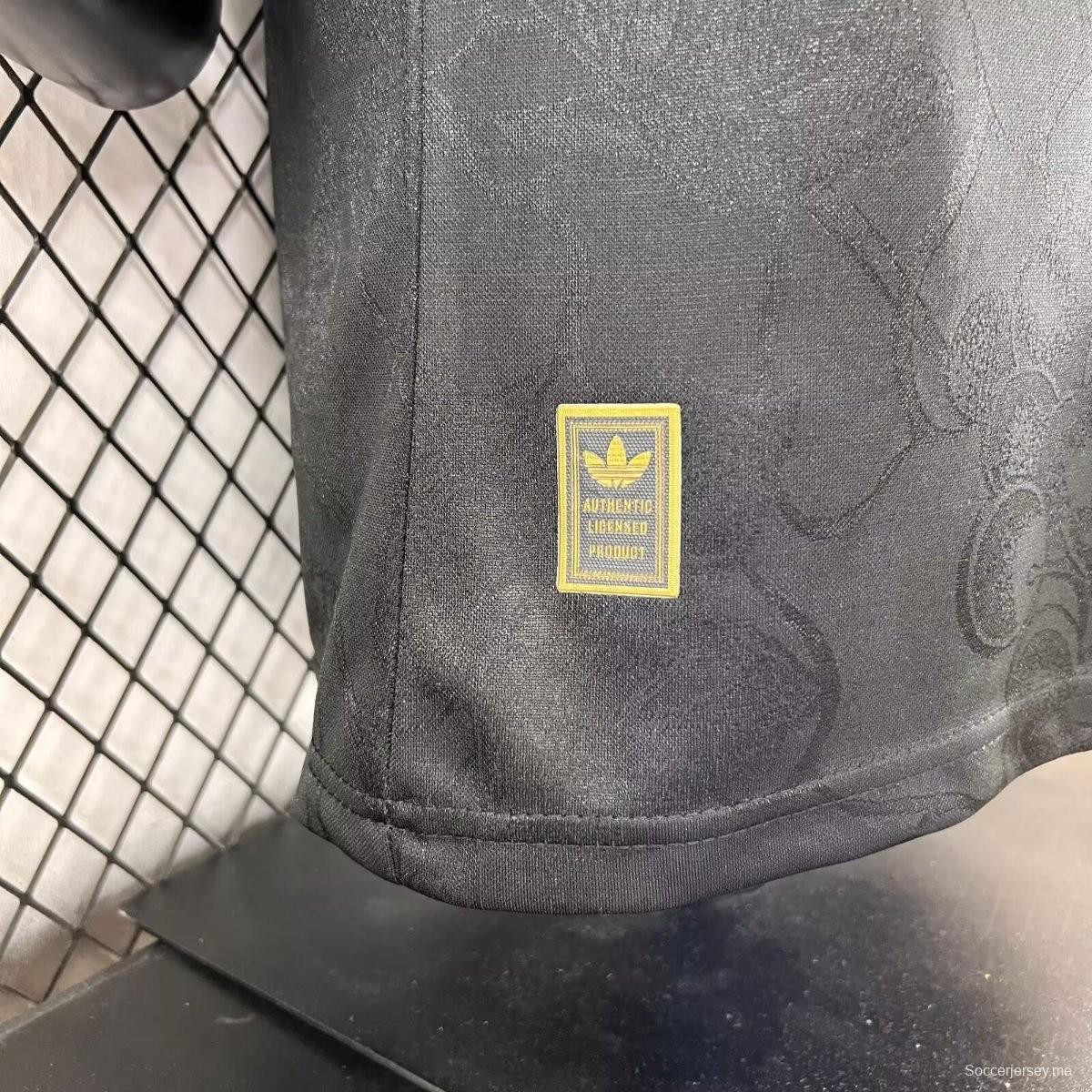 إصدار اللاعب 25/26 قميص يوفنتوس الثالث مع الراعي