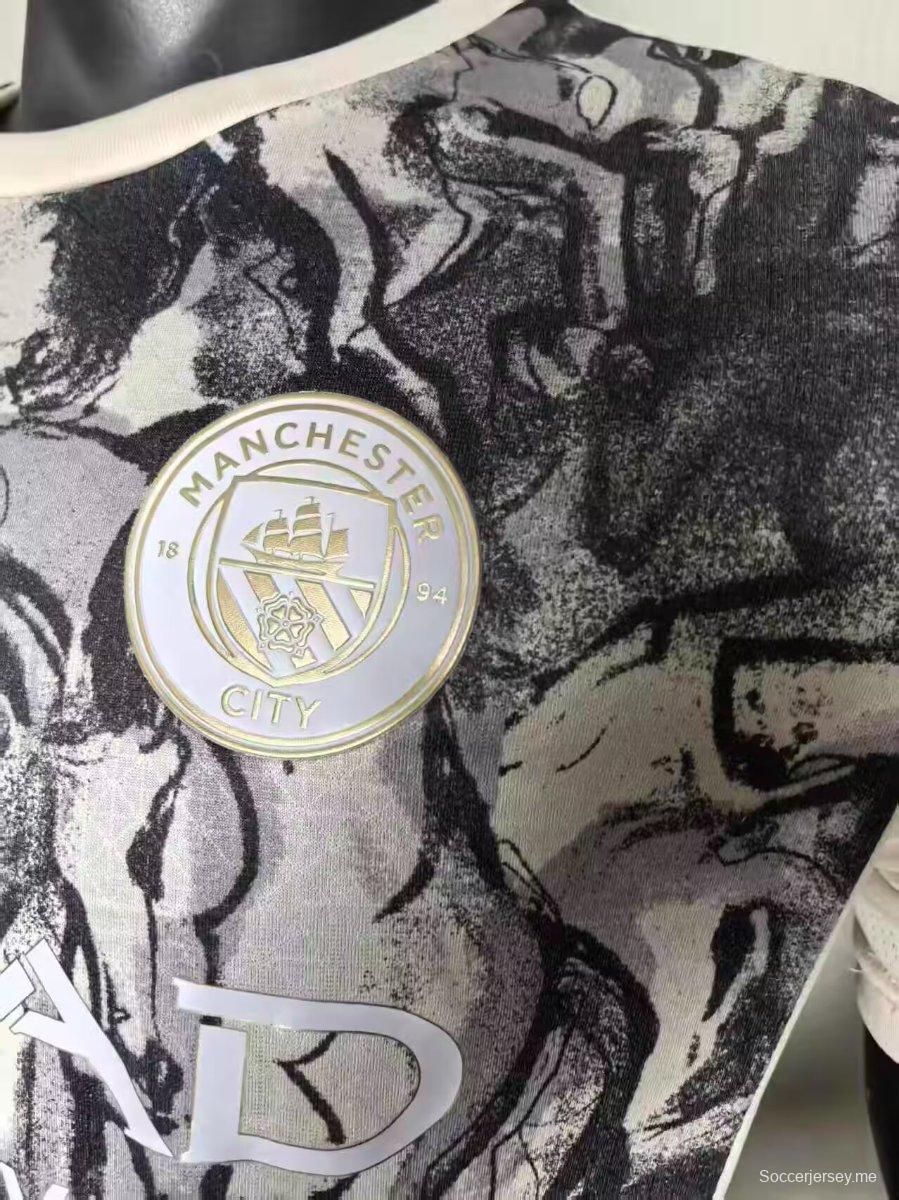 نسخة اللاعب 25/26 قميص خاص لمانشستر سيتي 2026 "عام الحصان" إصدار اللاعب 25/26