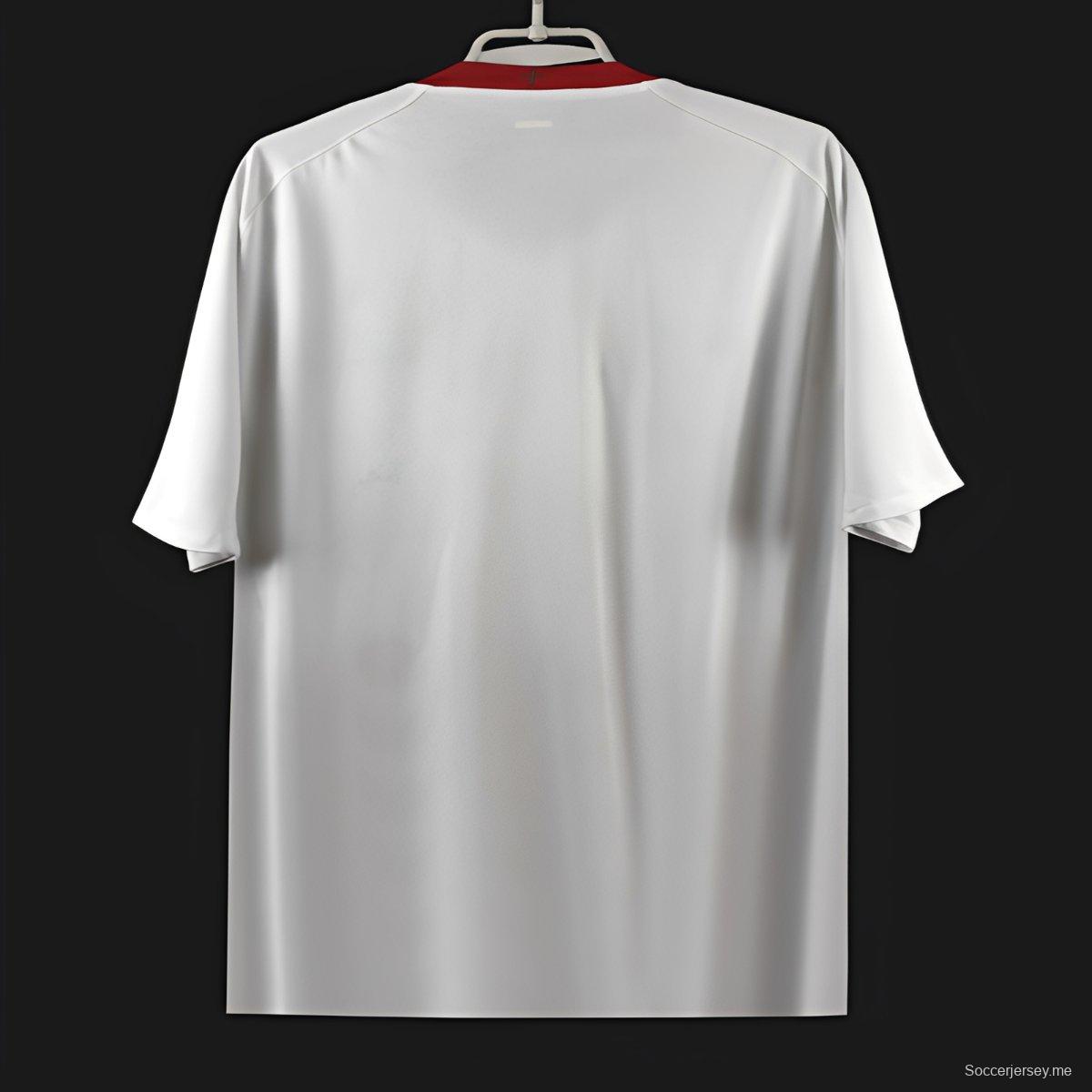 قميص البرتغال الرجعية لعام 2006 ذهاباً وإياباً أبيض