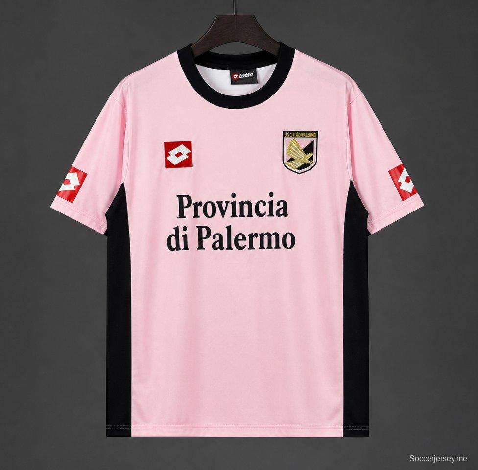 قميص فريق "U.S. Città di Palermo" للعب على أرضه، موسم 2004/06، باللونين الوردي والأسود