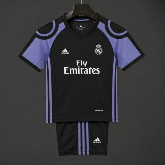 قميص ريال مدريد الثالث لموسم 2016/2017 للأطفال (طراز ريترو)